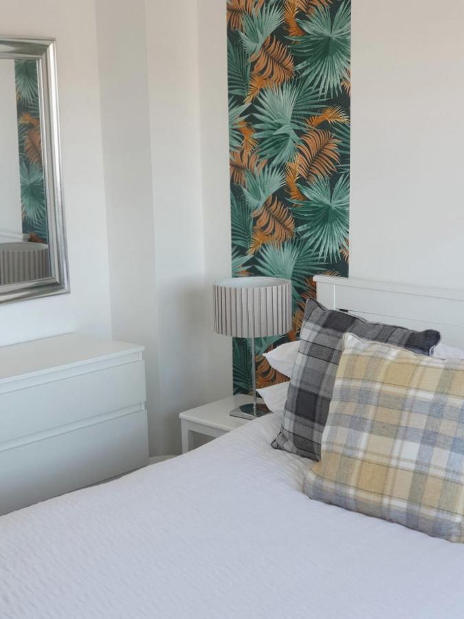 Вилла Four Seasons By The Sea Peacehaven Экстерьер фото